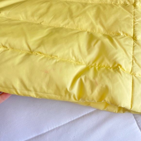 YELLOW PUFFER VEST - Picture 4 of 4